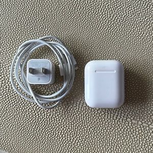 Apple wireless AirPods